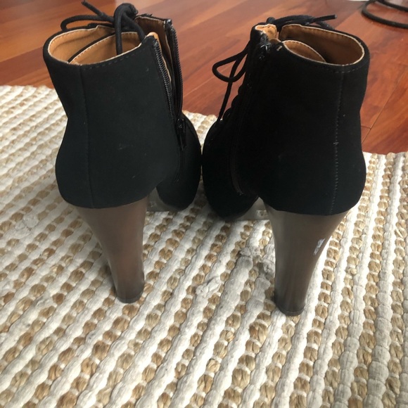 Platform High Heel Laced Velvet Booties - Picture 3 of 4